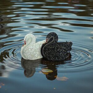 TWICE AS NICE Made in India Beaded Crystal & Raven Swan Shoulder Bag Set